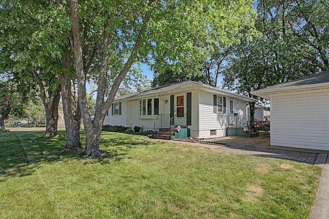 160 109th Avenue NE, Blaine, MN 55434