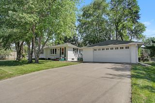 160 109th Avenue NE, Blaine, MN 55434