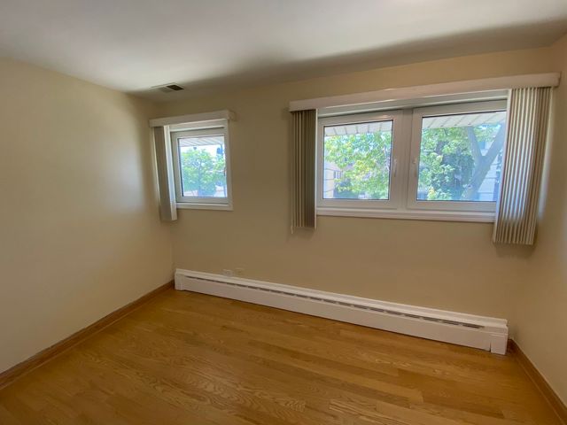 6157 W Belmont Avenue 2F, Chicago, IL 60634