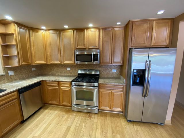 6157 W Belmont Avenue 2F, Chicago, IL 60634