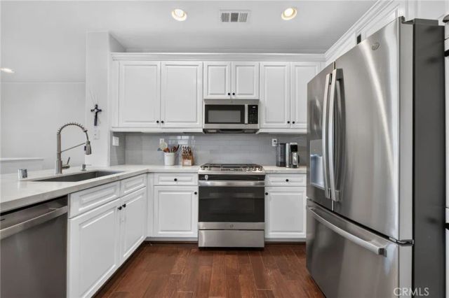 35960 Lindstrand Ave 4, Murrieta, CA 92563