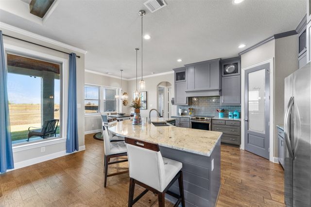 1571 E Highland Road, Waxahachie, TX 75167