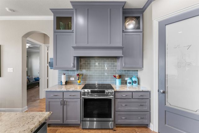 1571 E Highland Road, Waxahachie, TX 75167