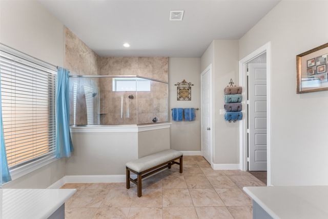 1571 E Highland Road, Waxahachie, TX 75167