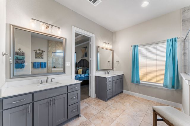 1571 E Highland Road, Waxahachie, TX 75167