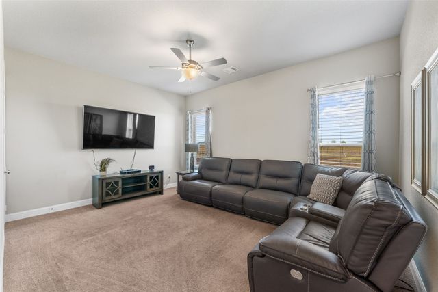 1571 E Highland Road, Waxahachie, TX 75167