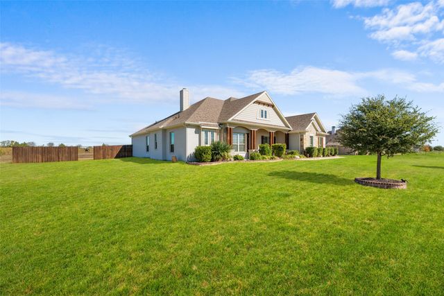 1571 E Highland Road, Waxahachie, TX 75167