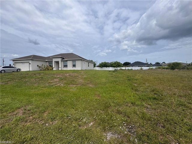 1820 NW 19th AVE, Cape Coral, FL 33993