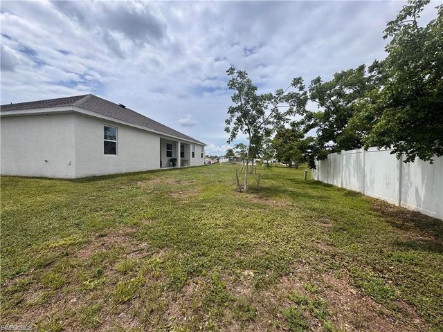 1820 NW 19th AVE, Cape Coral, FL 33993