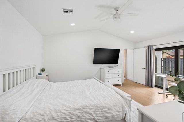 23368 SW 53rd Avenue C, Boca Raton, FL 33433