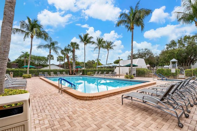 23368 SW 53rd Avenue C, Boca Raton, FL 33433