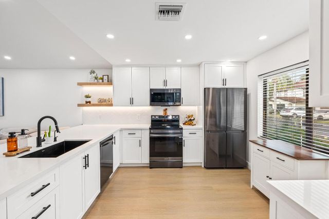 23368 SW 53rd Avenue C, Boca Raton, FL 33433