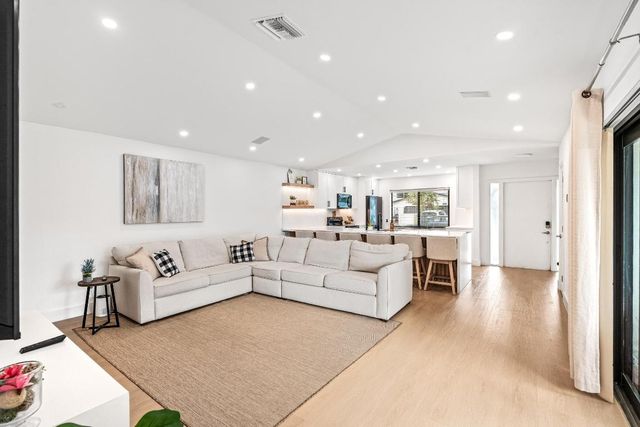 23368 SW 53rd Avenue C, Boca Raton, FL 33433