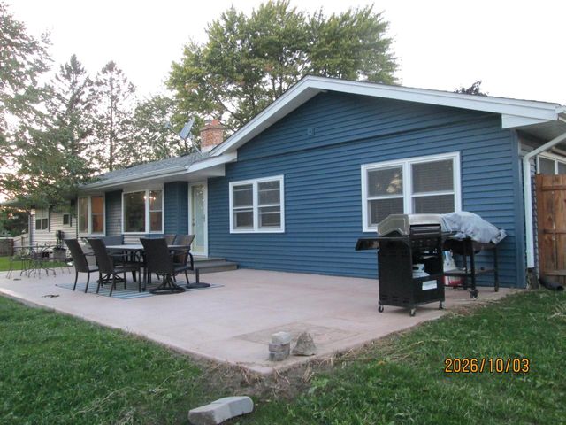 8235 Old Spring STREET, Mount Pleasant, WI 53406