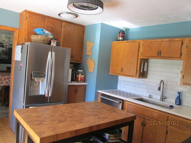 8235 Old Spring STREET, Mount Pleasant, WI 53406