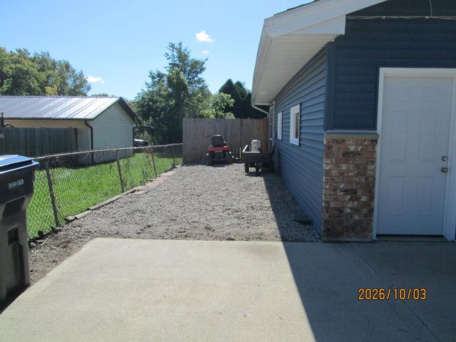8235 Old Spring STREET, Mount Pleasant, WI 53406