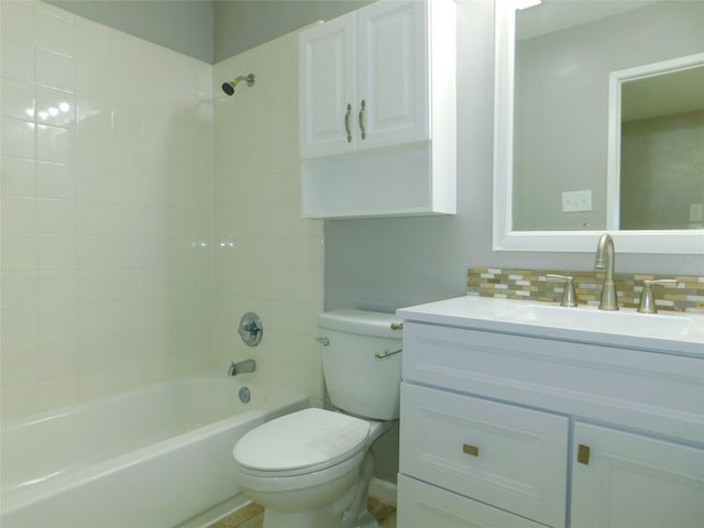 4901 Wheeler Drive, The Colony, TX 75056