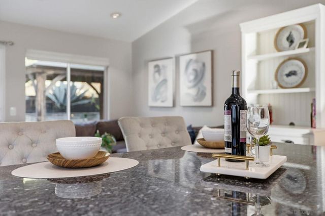 1424 Calle Marbella, Oceanside, CA 92056