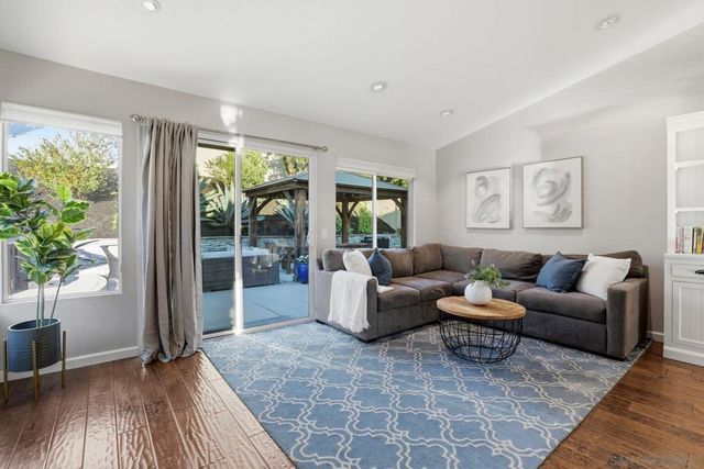 1424 Calle Marbella, Oceanside, CA 92056