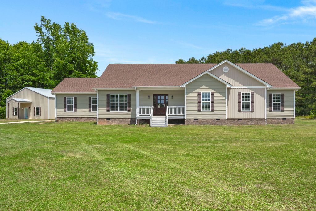 1307 Dusty Road, Cope, SC 29038