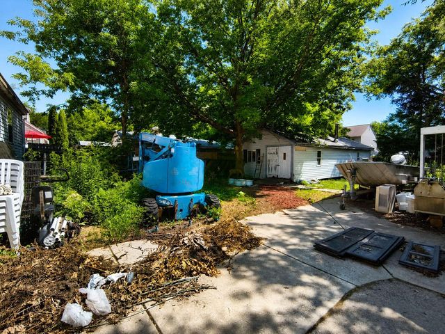 6672 N 54th STREET, Milwaukee, WI 53223