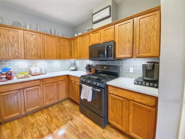 701 Sampson, Kyle, TX 78640