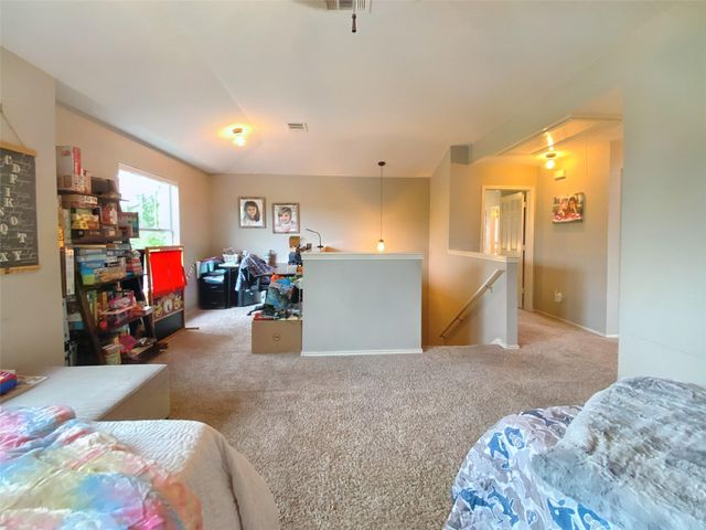 701 Sampson, Kyle, TX 78640