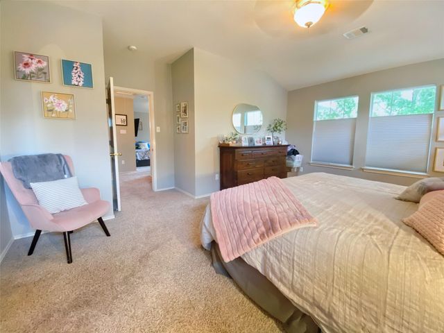 701 Sampson, Kyle, TX 78640