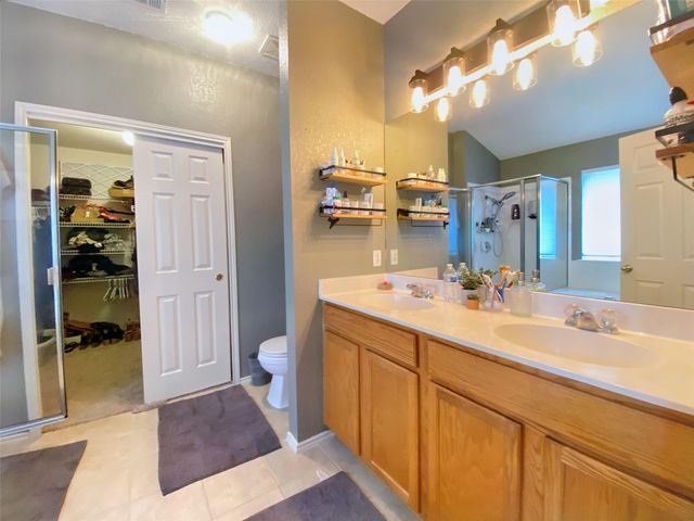 701 Sampson, Kyle, TX 78640