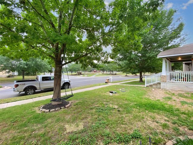 701 Sampson, Kyle, TX 78640