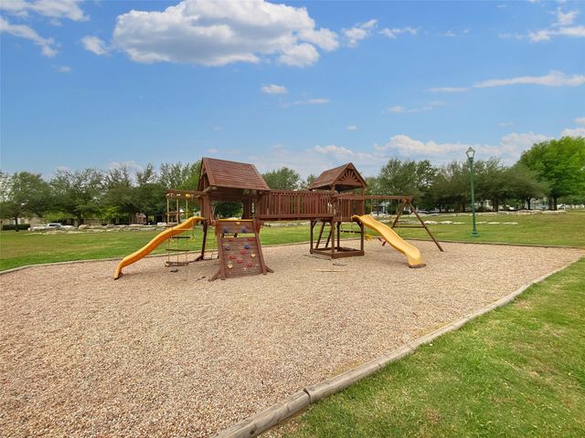 701 Sampson, Kyle, TX 78640
