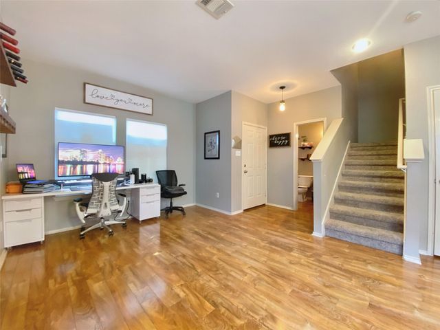701 Sampson, Kyle, TX 78640