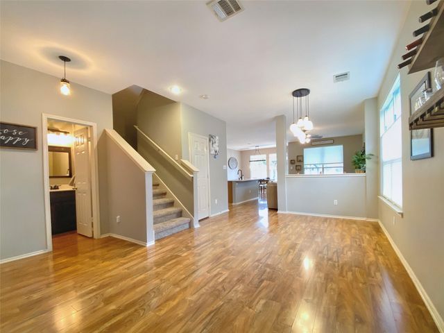 701 Sampson, Kyle, TX 78640