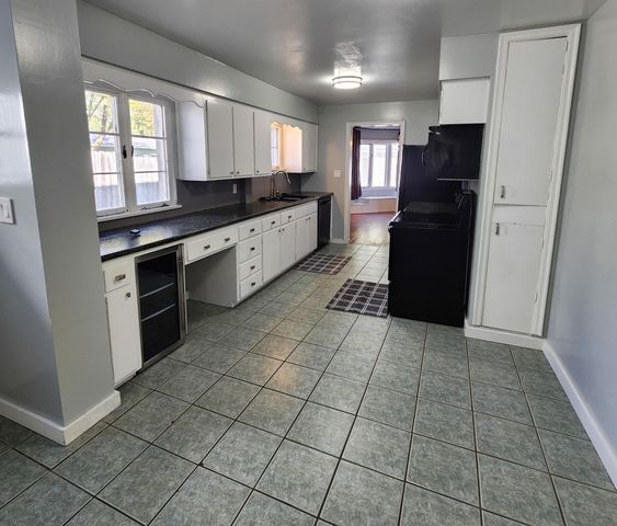 920 Minnesota Avenue SW, Willmar, MN 56201