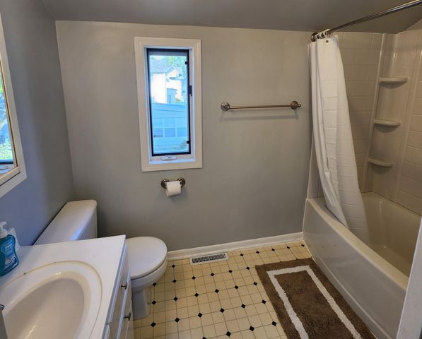 920 Minnesota Avenue SW, Willmar, MN 56201