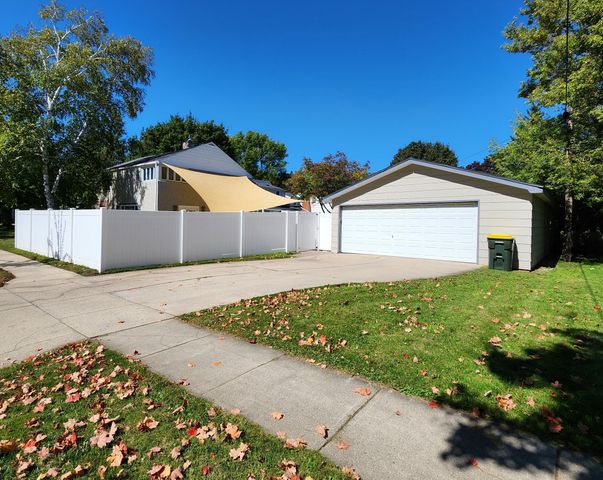 920 Minnesota Avenue SW, Willmar, MN 56201