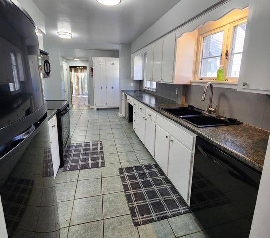 920 Minnesota Avenue SW, Willmar, MN 56201