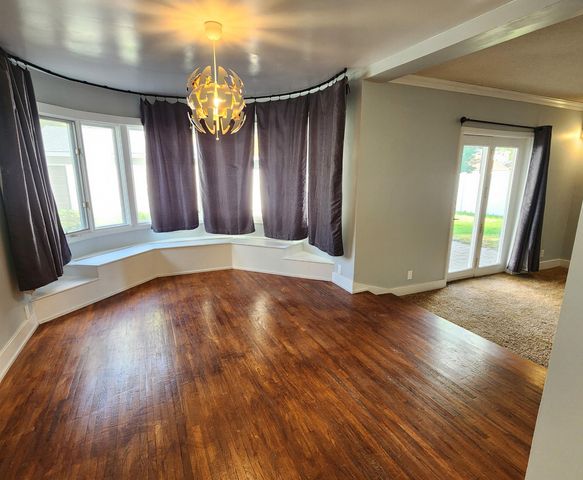 920 Minnesota Avenue SW, Willmar, MN 56201