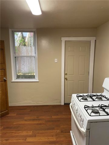 190-192 Knox Ave, Knoxville, PA 15210