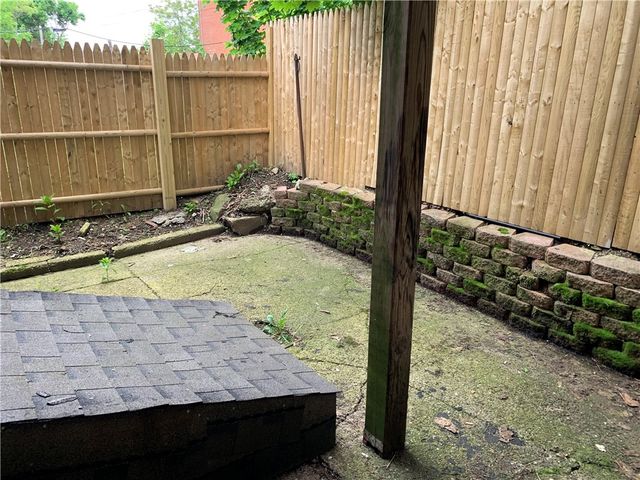 190-192 Knox Ave, Knoxville, PA 15210