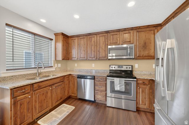 1854 E SHADOW DR, Eagle Mountain, UT 84005