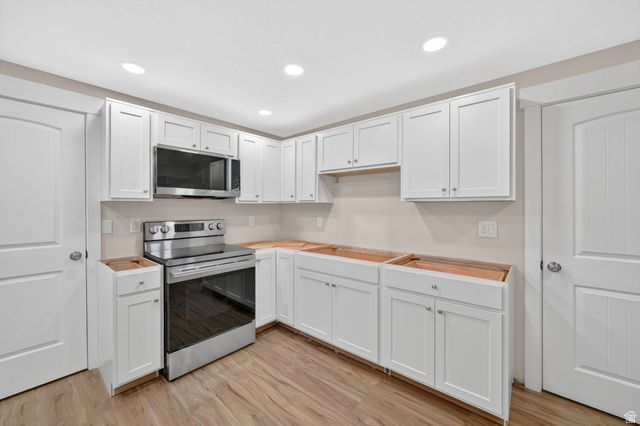 1854 E SHADOW DR, Eagle Mountain, UT 84005
