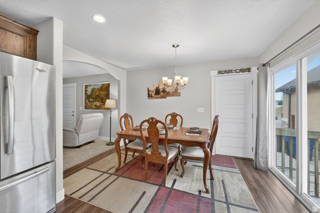 1854 E SHADOW DR, Eagle Mountain, UT 84005