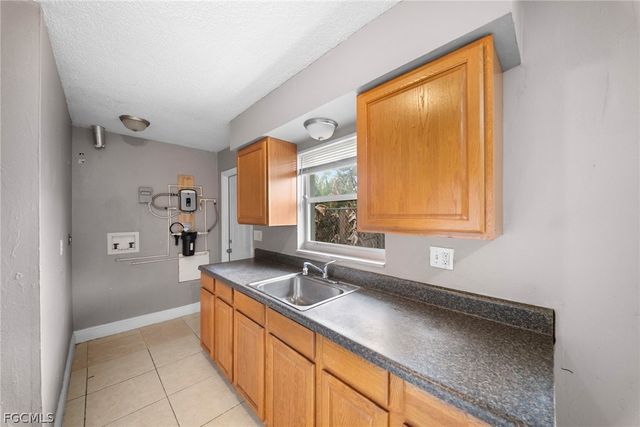 5456 5th AVE, Fort Myers, FL 33907