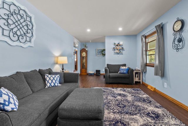 309 N Jackson STREET, Elkhorn, WI 53121