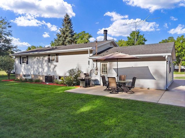 309 N Jackson STREET, Elkhorn, WI 53121