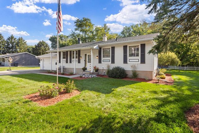 309 N Jackson STREET, Elkhorn, WI 53121