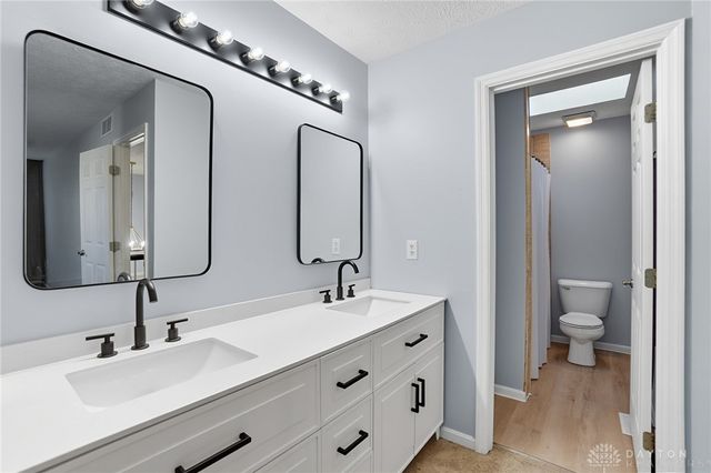 5239 Mallet Club Drive, Miami Twp, OH 45439