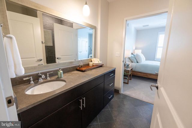 105-UNIT CHRISTINA LANDING DR, Wilmington, DE 19801