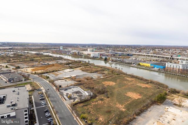 105-UNIT CHRISTINA LANDING DR, Wilmington, DE 19801